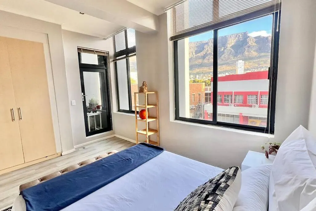 Homey Apartment With Table Mountain Views Cape Town